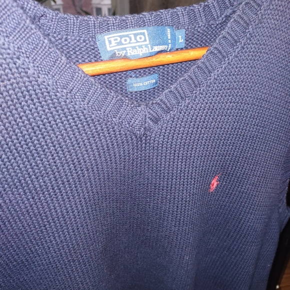 Ralph Lauren vneck - Picture 4 of 4